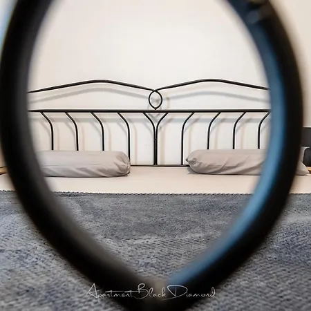 Apartment Black Diamond Razanac