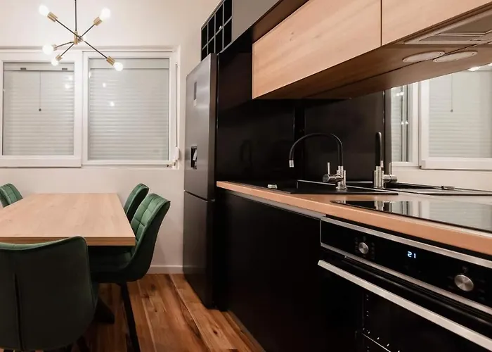 Black Diamond Appartement *