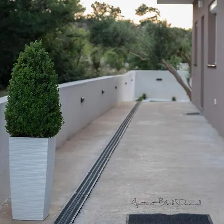 Black Diamond Appartement Ražanac