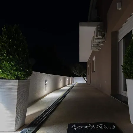 Black Diamond Appartement Ražanac